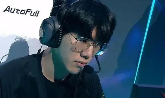 老将中锋改 老将中锋改